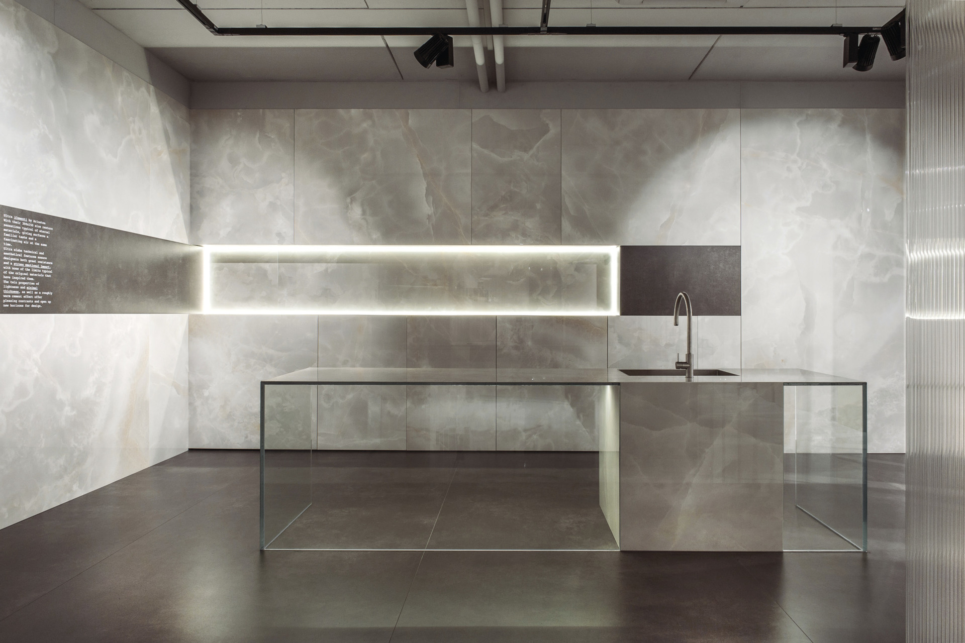 Marble and Granite Look Porcelain Tiles - ULTRA ONICI