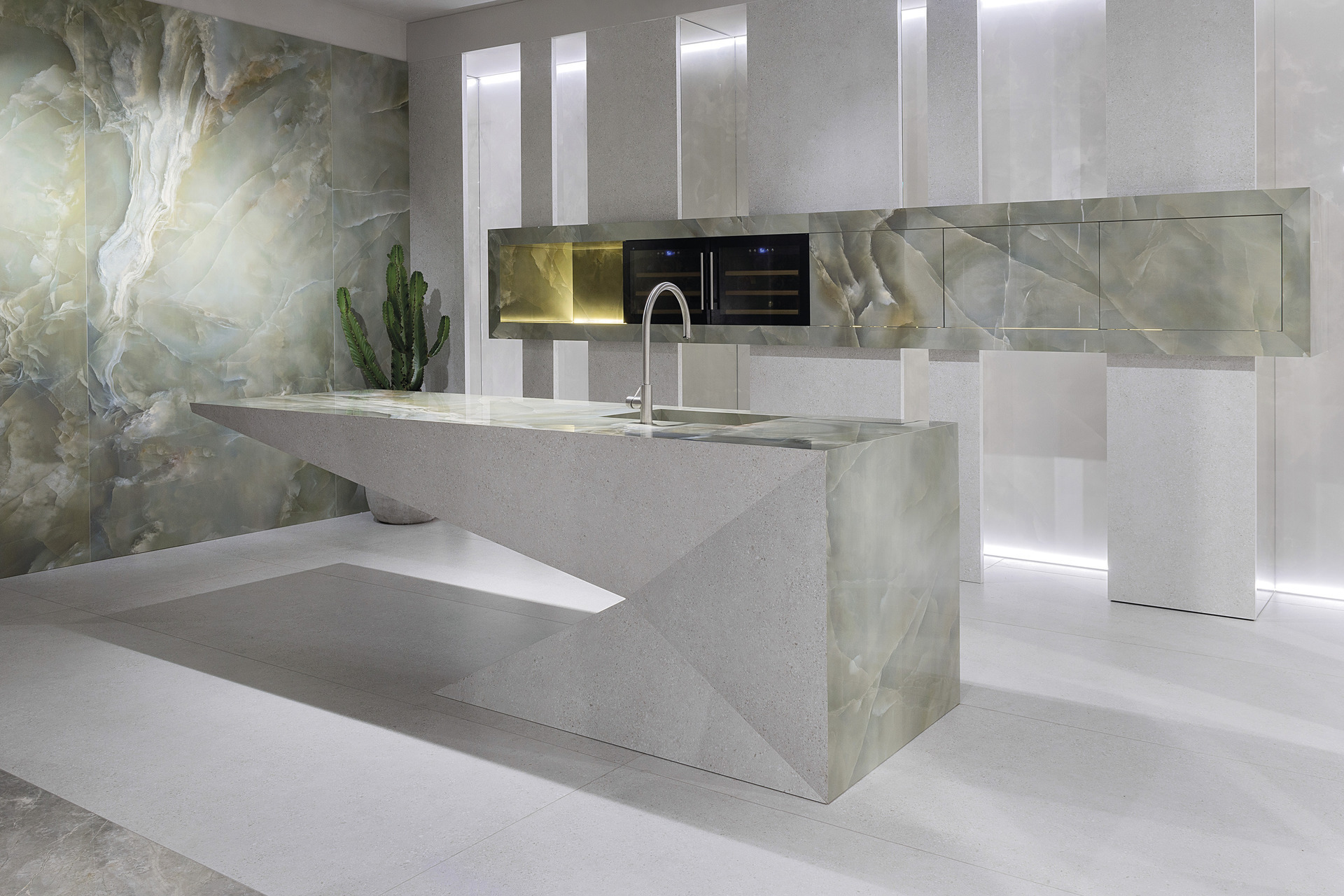 Marble and Granite Look Porcelain Tiles - ULTRA ONICI